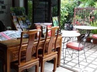 The Red Hibicus Guest House Chiang Mai Eksteriør billede