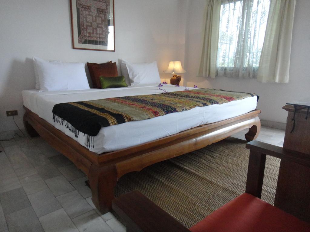The Red Hibicus Guest House Chiang Mai Eksteriør billede